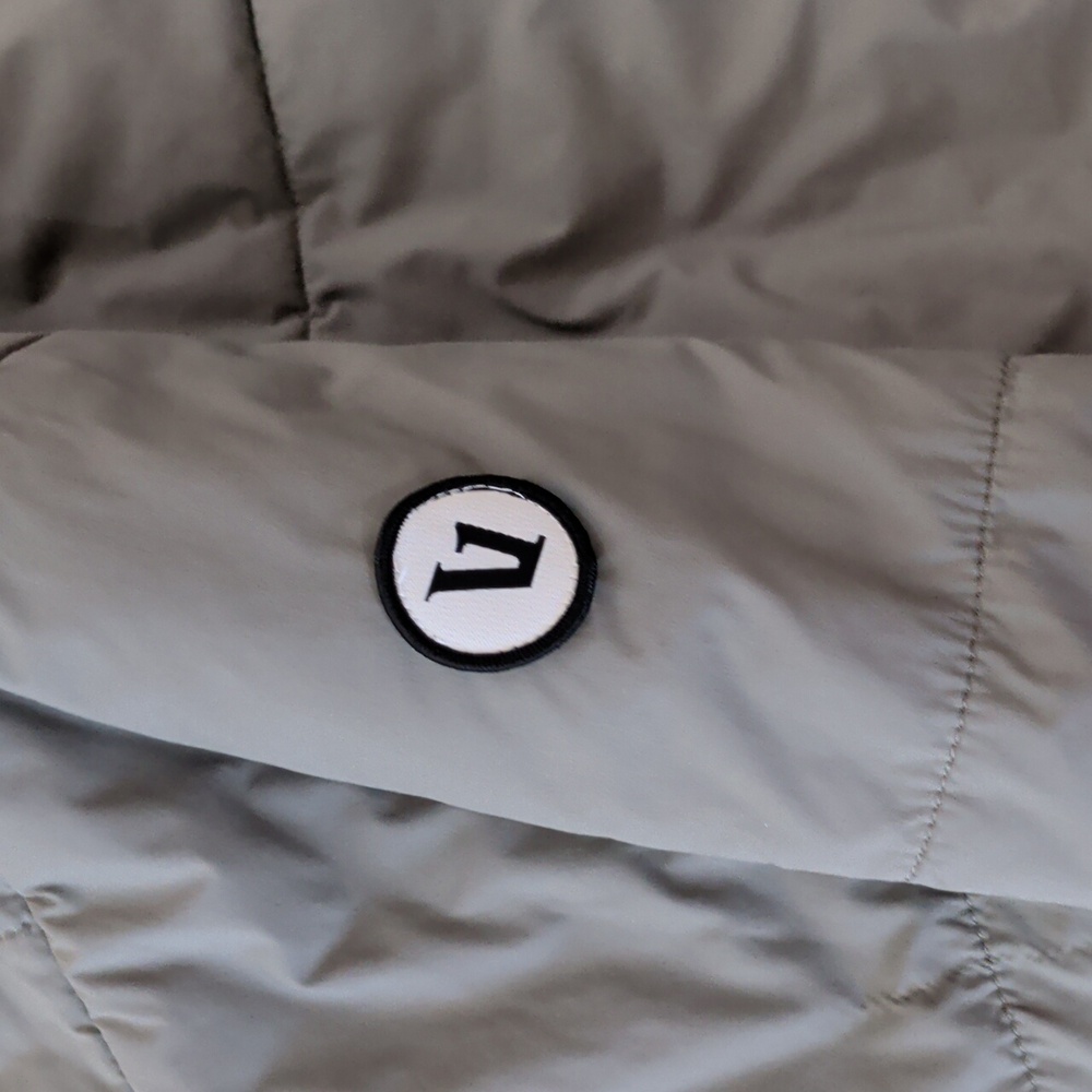 Vuori Canyon Insulated Jacket In Pistachio - Picture 8 of 10